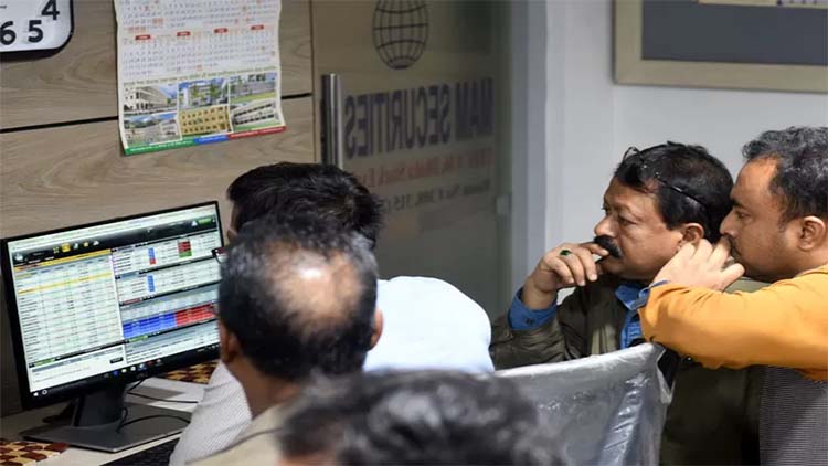 ডিএসইর বাজার মূলধন কমেছে সাড়ে ৮ হাজার কোটি টাকা