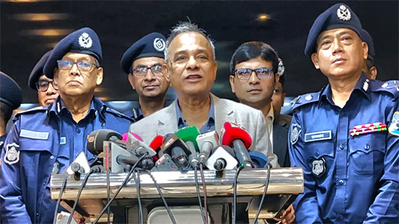 স্বরাষ্ট্র উপদেষ্টার ঘৃণ্য বক্তব্যে দেশজুড়ে ক্ষোভ: ধর্মনিরপেক্ষ চেতনায় আঘাত