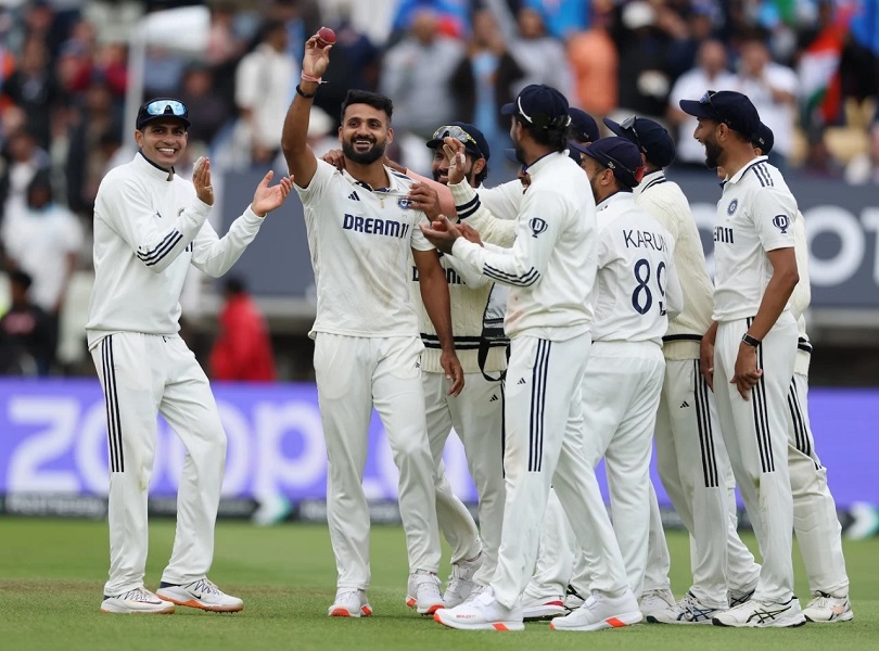 ইংল্যান্ডকে গুঁড়িয়ে সিরিজে ফিরল ভারত