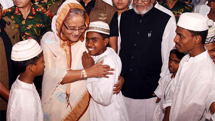 মাদ্রাসা শিক্ষার্থীদের মূলধারায় আনার যাত্রা: শেখ হাসিনার নেতৃত্বে এক নীরব রূপান্তর