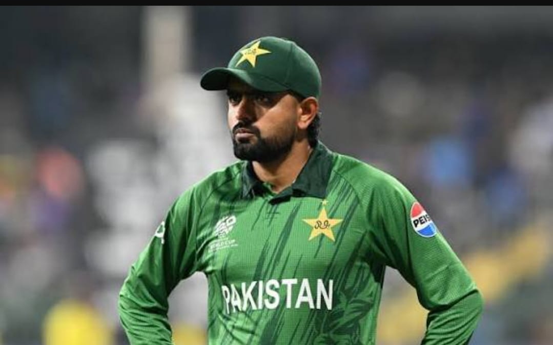 বাবরকে বাদ দিয়ে ছয় নতুনকে নিয়ে বাংলাদেশে আসছে পাকিস্তান