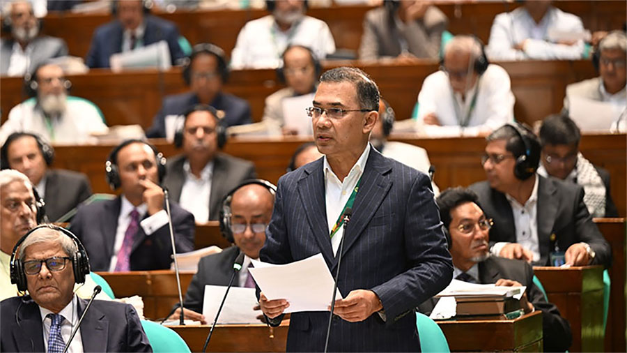 বিধি লঙ্ঘন করে ফেসবুক থেকে অর্থ উপার্জন করছেন ৩ মন্ত্রীসহ বিএনপি-জামায়াতের ১৩ সংসদ সদস্য