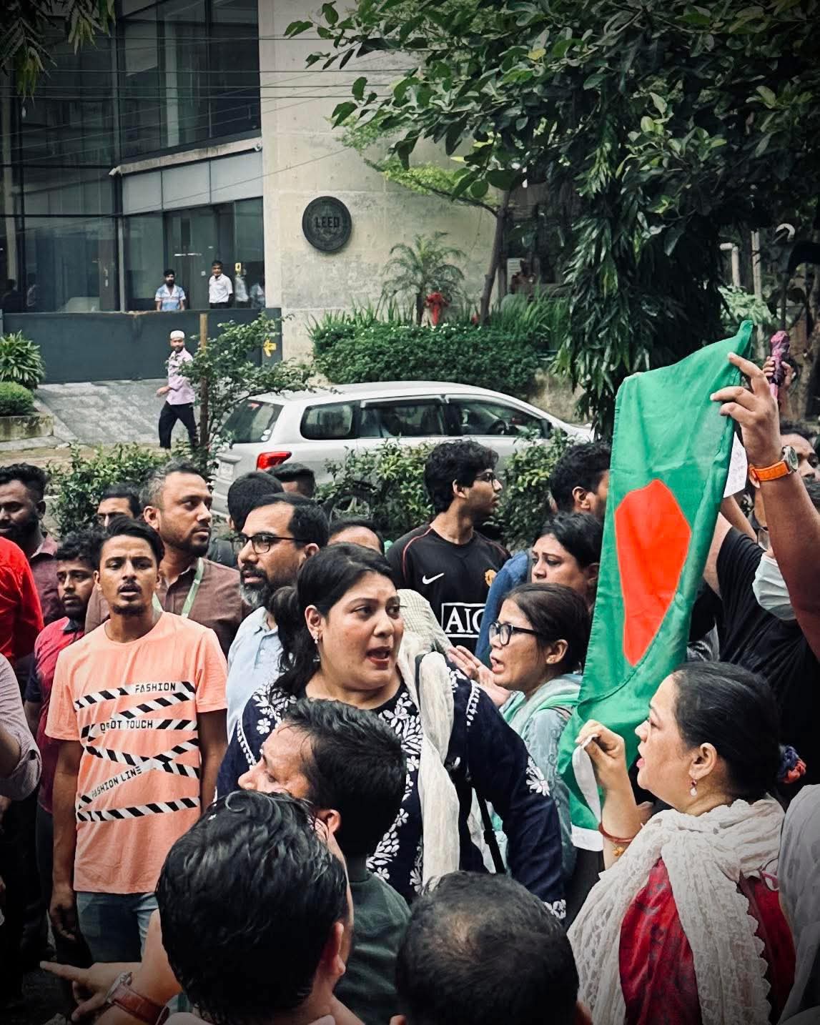 জুলাই জঙ্গি আন্দোলনে গণভবনে স্ব-পরিবারে লুট করা কারিনা কায়সারের মরদেহ আসবে কাল
