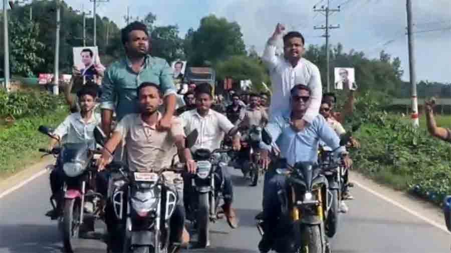 আগাম ঘোষণা দিয়েই রামুতে ছাত্রলীগের মোটরসাইকেল শোডাউন