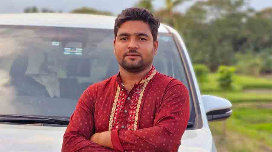 সাতক্ষীরায় মাছের ঘেরে মিলল শিবির কর্মীর বিবস্ত্র মরদেহ, হ্যাকস ব্লেড ও বৈদ্যুতিক তার উদ্ধার