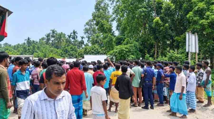 কুড়িগ্রামে সারের দাবিতে আন্দোলন করতে গিয়ে মামলা: ঘরছাড়া ৫ গ্রামের কৃষক
