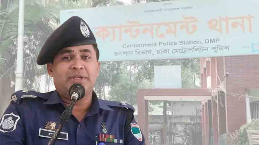 শেখ হাসিনার আগমন নিয়ে বক্তব্য: রাষ্ট্রদ্রোহ মামলায় গ্রেপ্তার ওসি রাকিবুলের ৭ দিনের রিমান্ড আবেদন