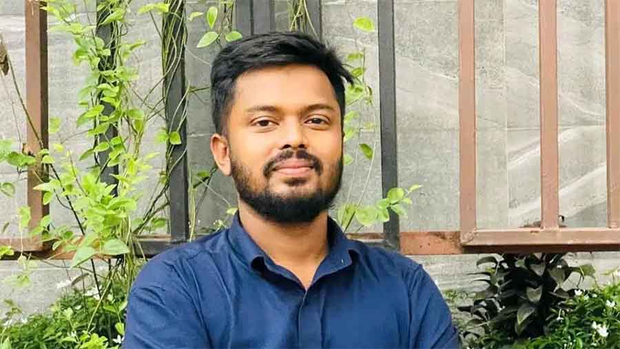 তেলের দাম বৃদ্ধির নিয়ে ফেসবুক পোস্ট: ছাত্রদল নেতাকে শোকজ