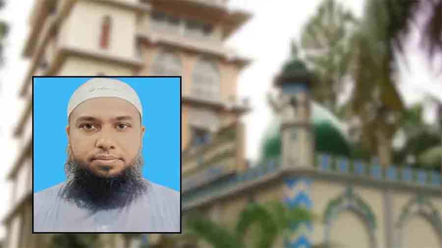সোনা ছাড়ানোর নামে স্থানীয়দের থেকে ১৫ লাখ টাকা নিয়ে পালিয়েছেন মসজিদের ইমাম মুফতি মিজান