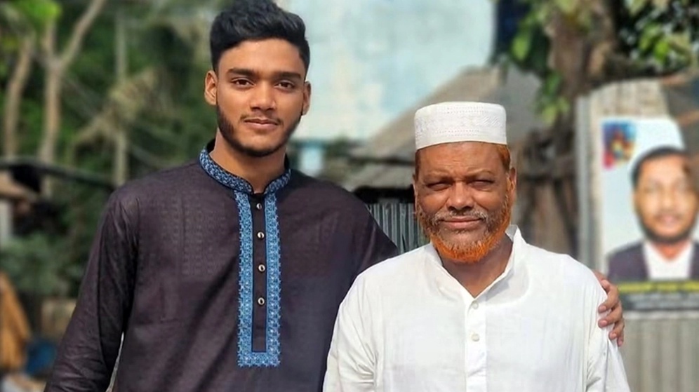 ছেলেকে দেখতে থানায় গিয়ে গ্রেপ্তার বাবা, বাবা-ছেলে এখন কারাগারে